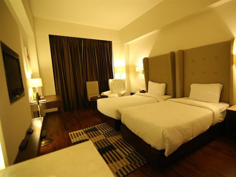 Hotel President 잘란다르 외부 사진