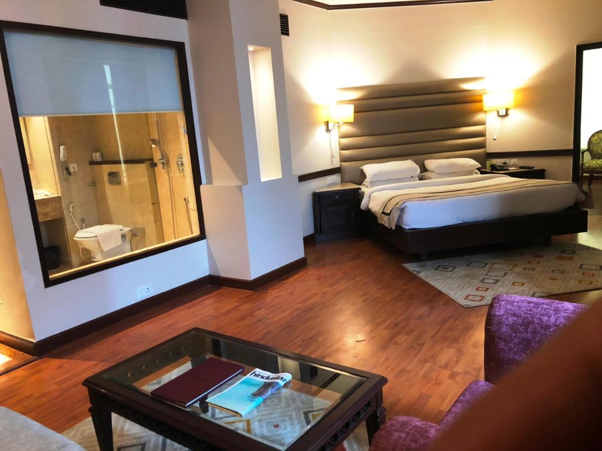 Hotel President 잘란다르 외부 사진