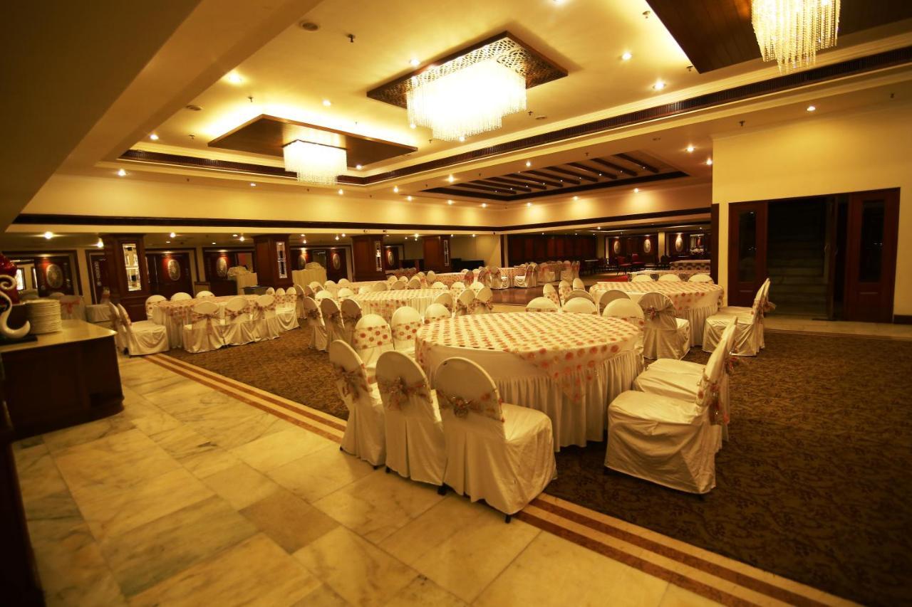 Hotel President 잘란다르 외부 사진