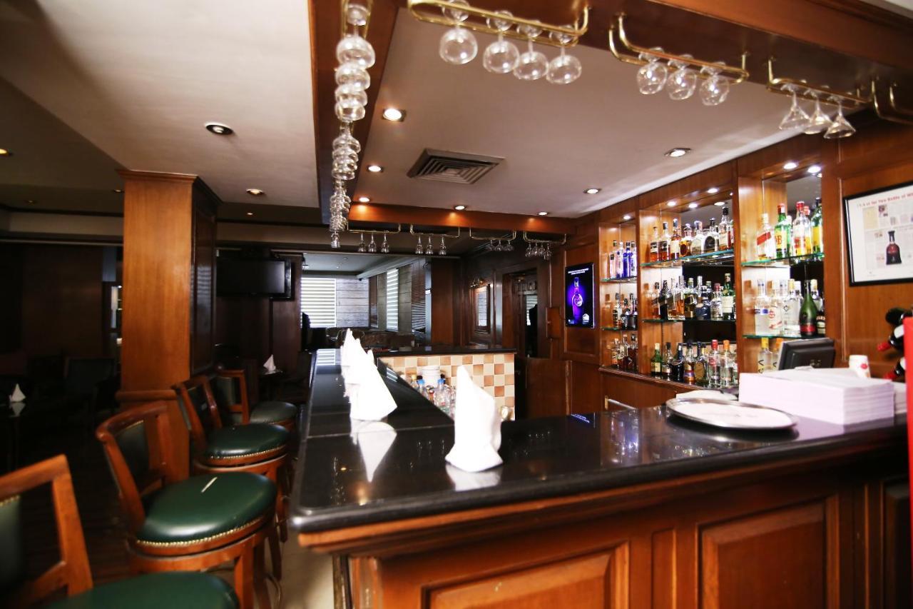 Hotel President 잘란다르 외부 사진