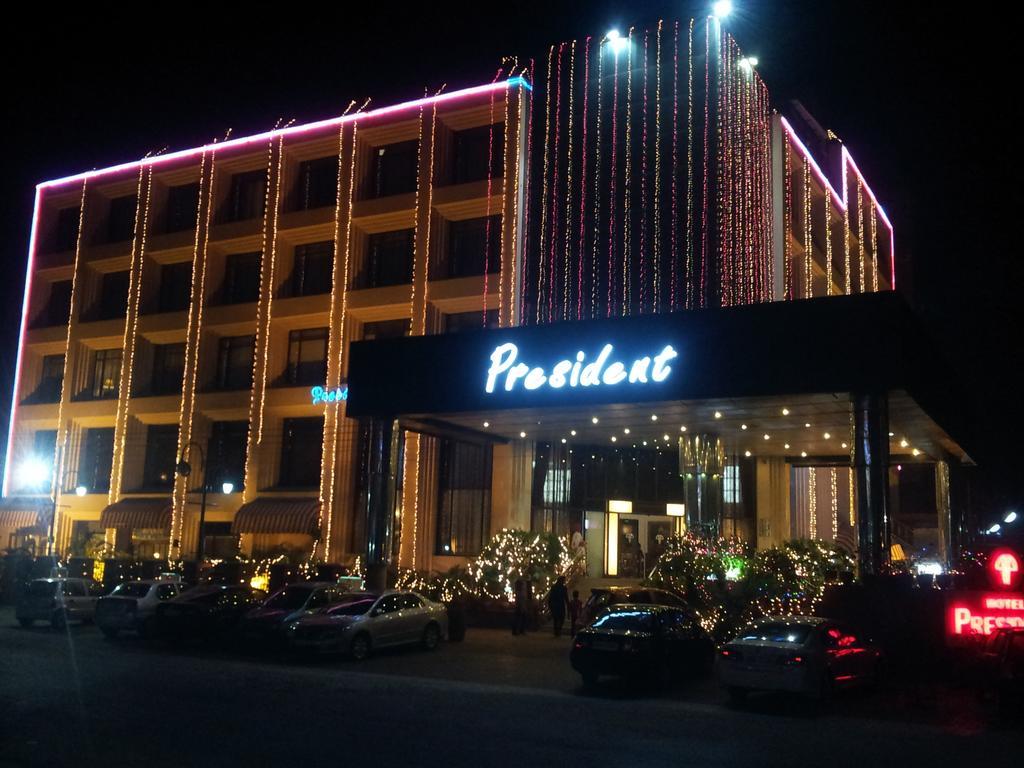 Hotel President 잘란다르 외부 사진